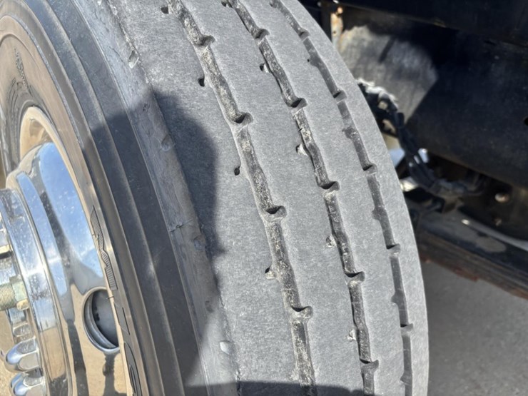 freightliner-fl80-image-52