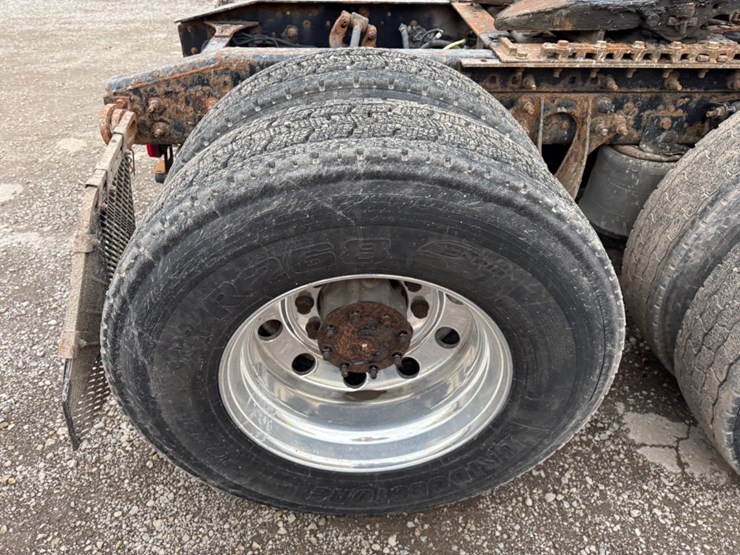 2014-international-prostar-image-10