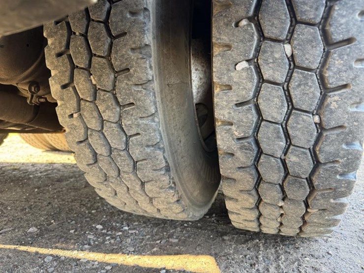 2002-vactor-2100-image-111