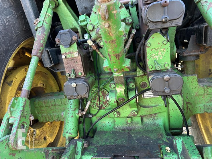 1983-john-deere-4650-image-44