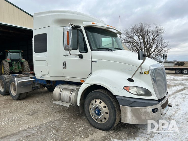 international-prostar-image-13