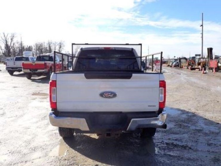 ford-f250-xlt-image-6