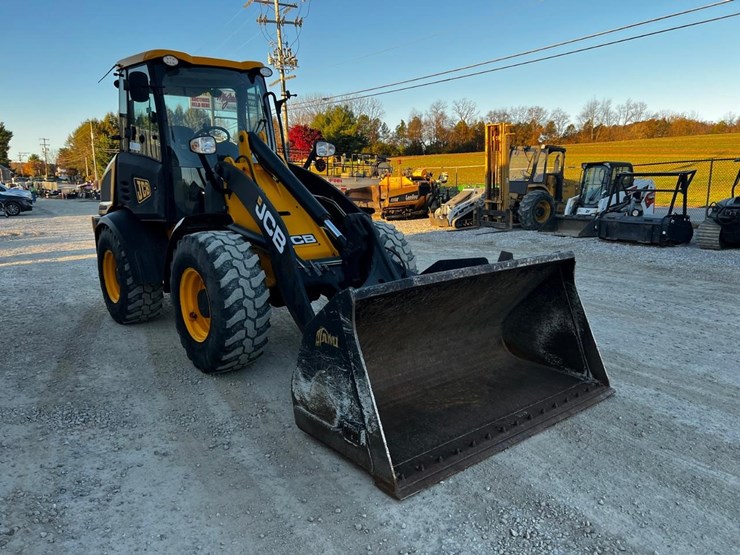 2018-jcb-409-image-7