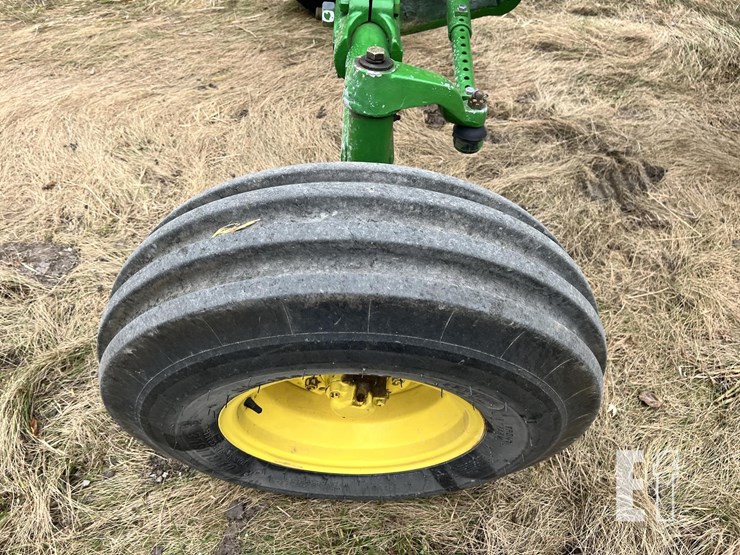 john-deere-3020-image-25