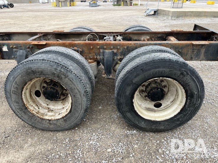 freightliner-fl80-image-34