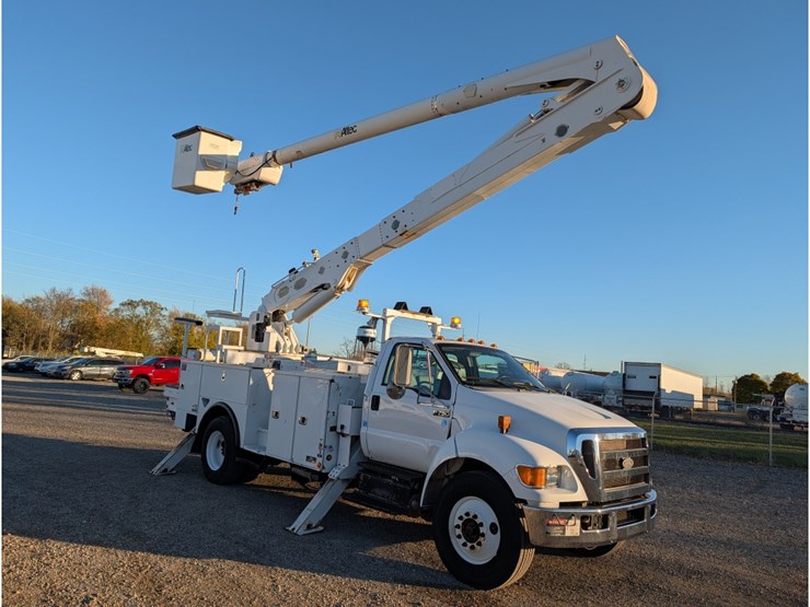 2015-ford-f750-image-2