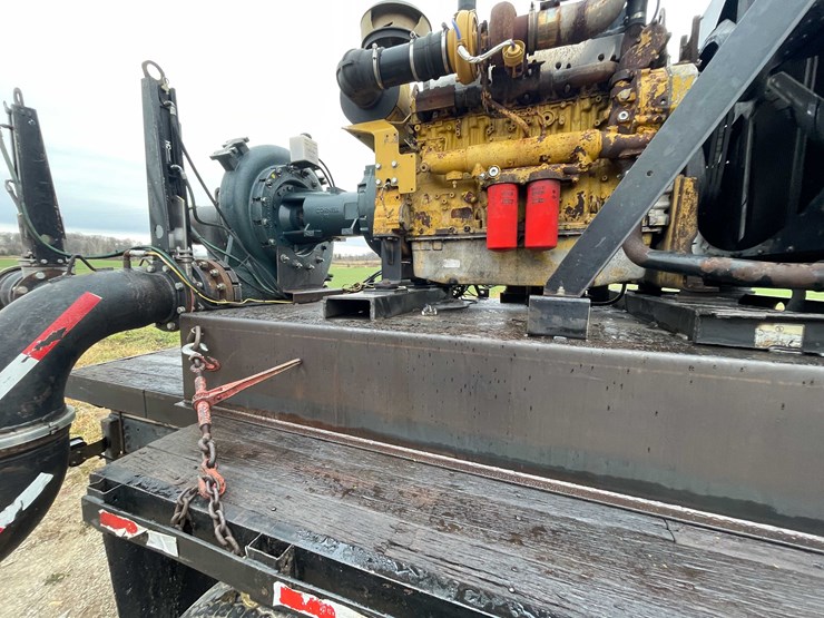 international-4900-image-26