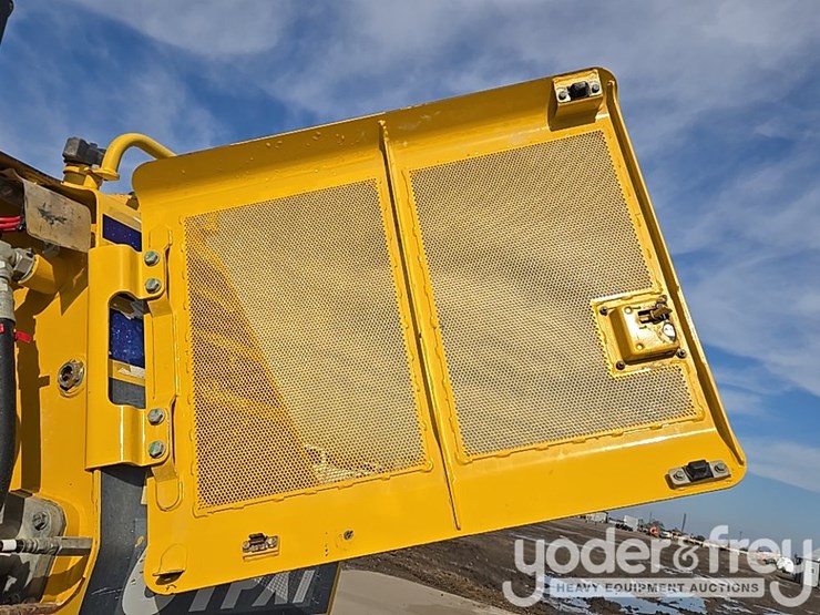 2018-komatsu-d61pxi-24-image-64