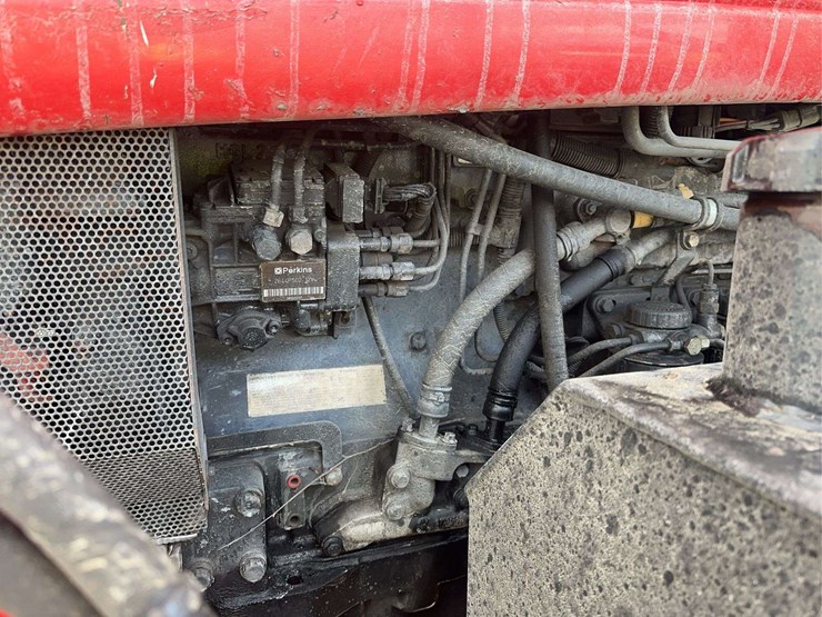 2005-massey-ferguson-6465-image-26
