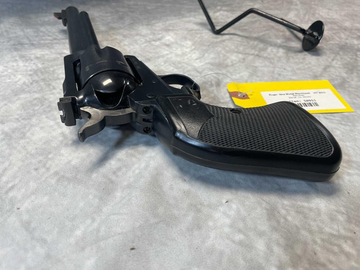 #2452-•-ruger-blackhawk-357-mag-revolver,-sn:-32-99293-image-7