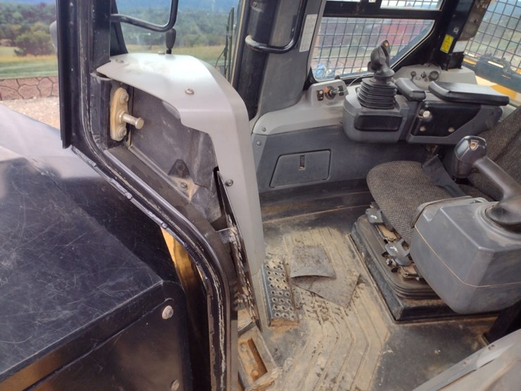 caterpillar-d7e-lgp-image-16