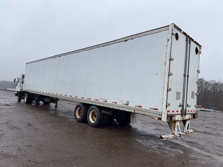 2005-strick-trailer-image-4