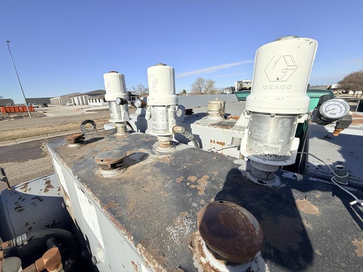 international-4700-image-35