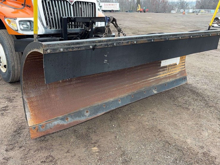 2004-international-7400-image-23