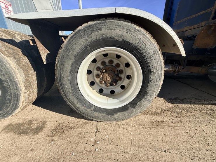 2017-international-prostar-image-41