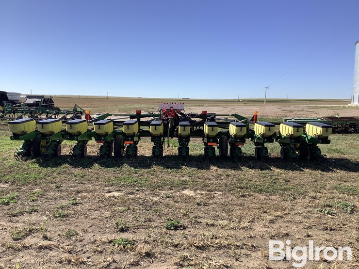 john-deere-1720-image-6