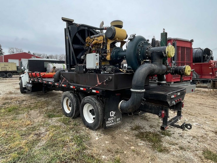 international-4900-image-4