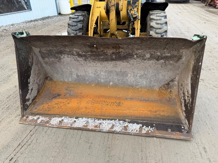 2012-caterpillar-906h-image-9