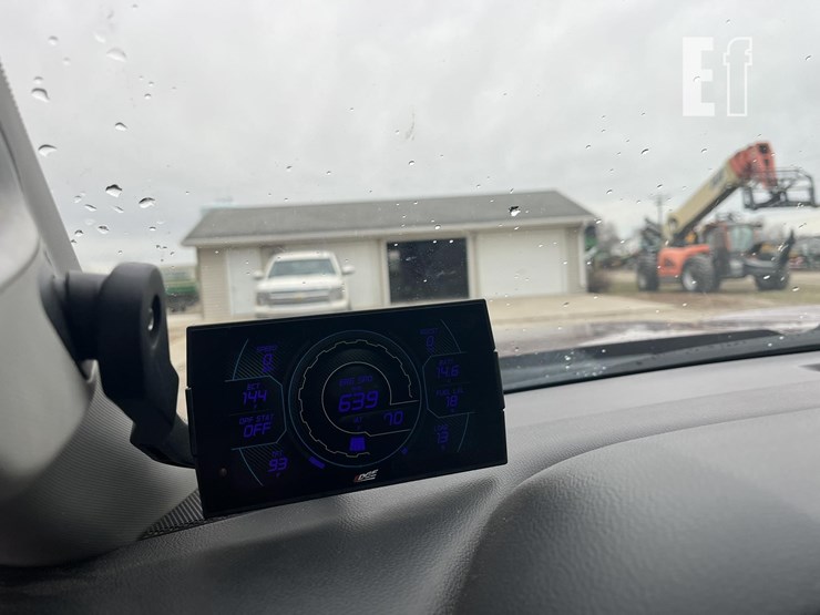 chevrolet-silverado-2500hd-lt-image-2