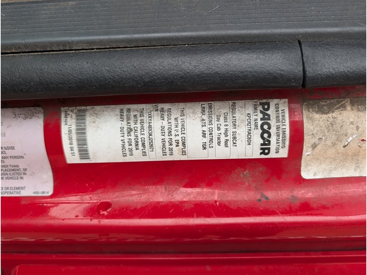 2019-kenworth-t680-image-27