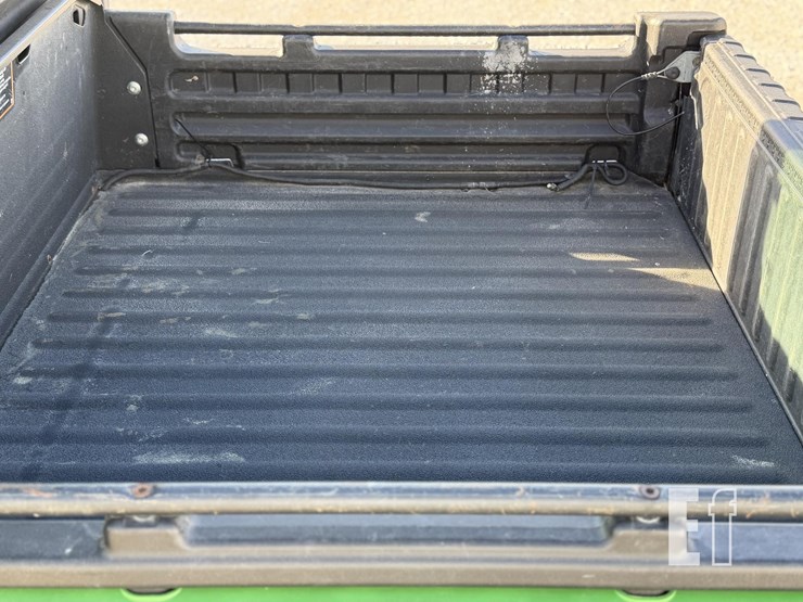 john-deere-gator-xuv-835m-image-10