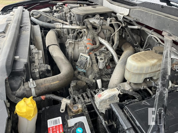 chevrolet-silverado-2500hd-lt-image-22