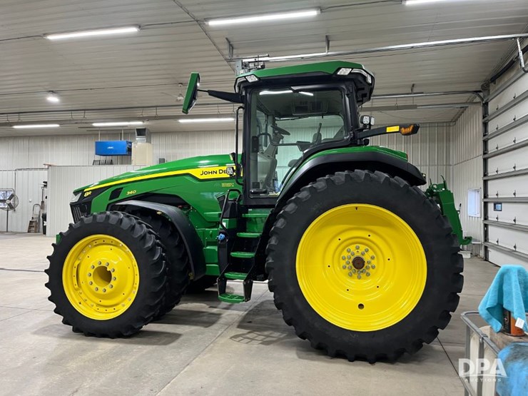 john-deere-8r-340-image-10