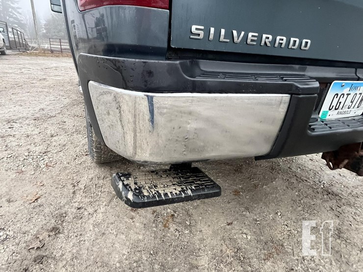 chevrolet-silverado-2500hd-lt-image-5