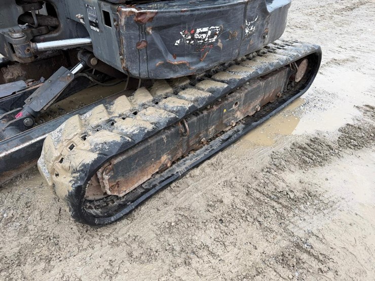 2022-bobcat-e50-image-17