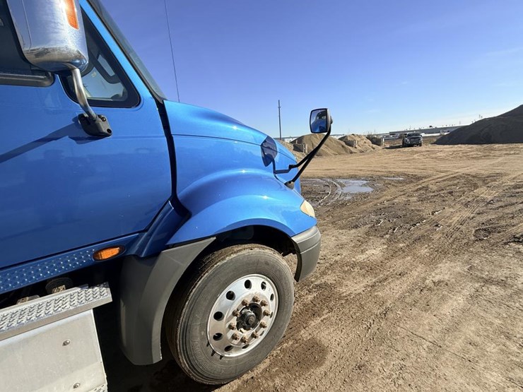 2017-international-prostar-image-19