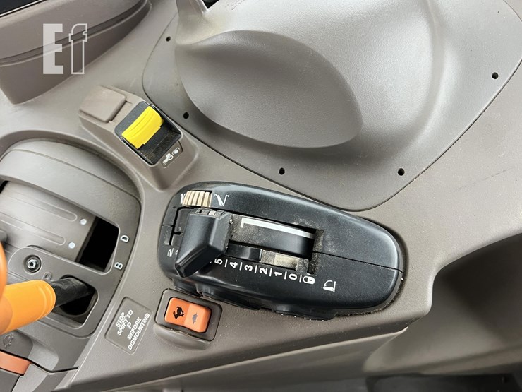 john-deere-6140r-image-9