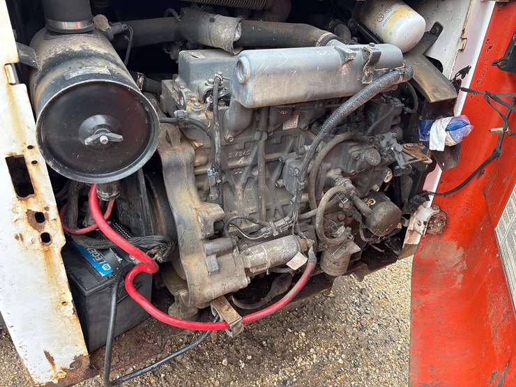 2007-bobcat-t180-image-9