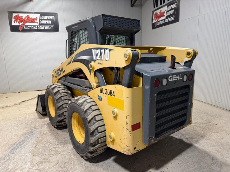 2015-gehl-v270-image-3