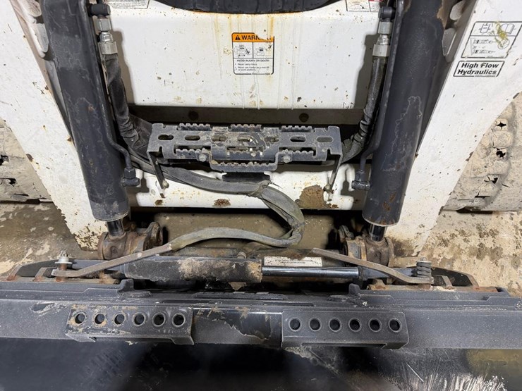 2014-bobcat-t650-image-10