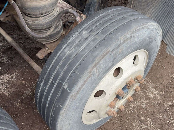 2016-kenworth-t880-image-20