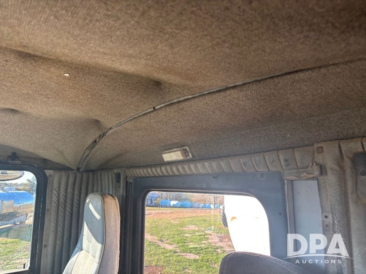 kenworth-t600-image-60