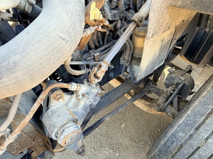 2017-international-prostar-image-80