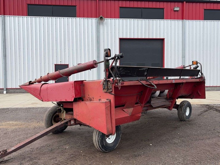 case-ih-1063-image-1