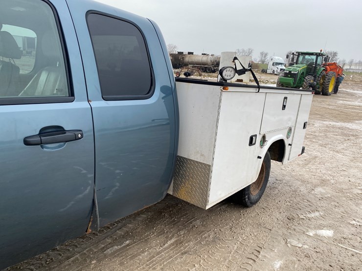 chevrolet-3500hd-image-19