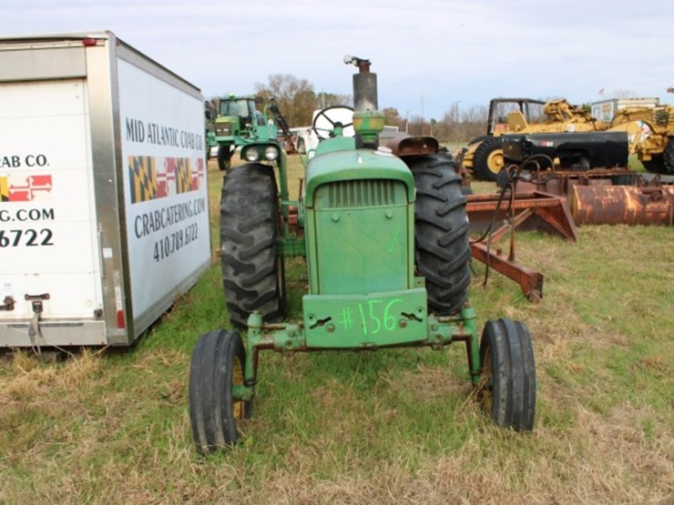 john-deere-3020-image-2