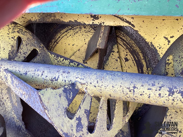 john-deere-275-image-13