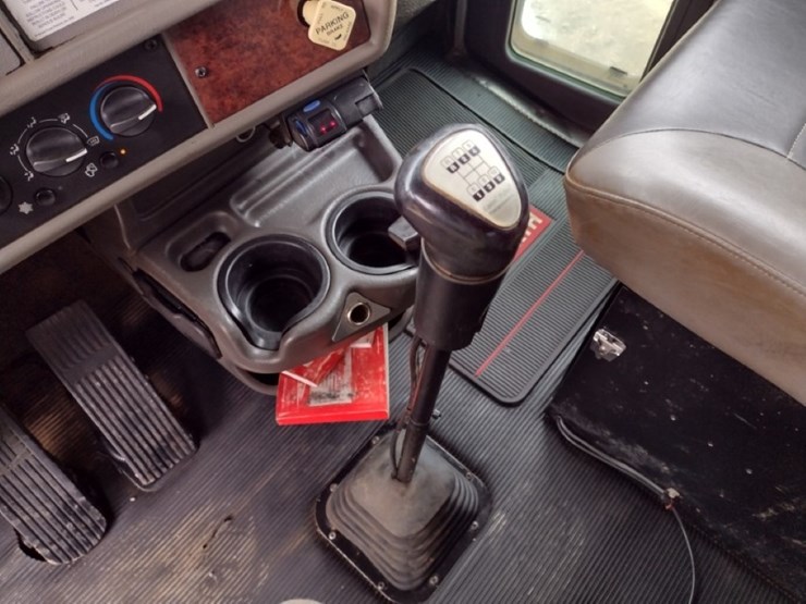 kenworth-t370-image-13