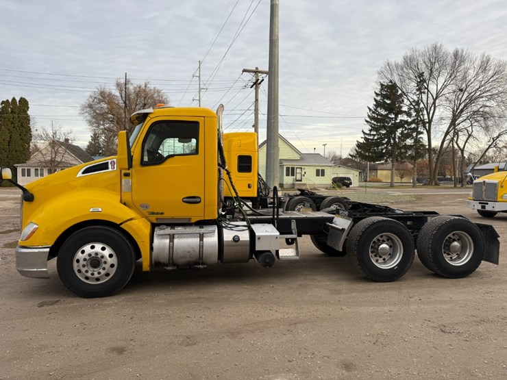 2020-kenworth-t680-image-6
