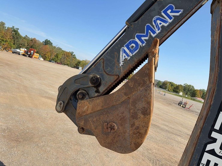 2012-deere-310k-image-16