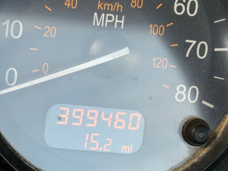 peterbilt-386-image-9