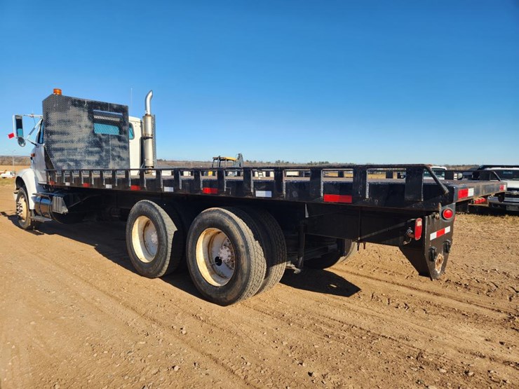 international-8100-image-3