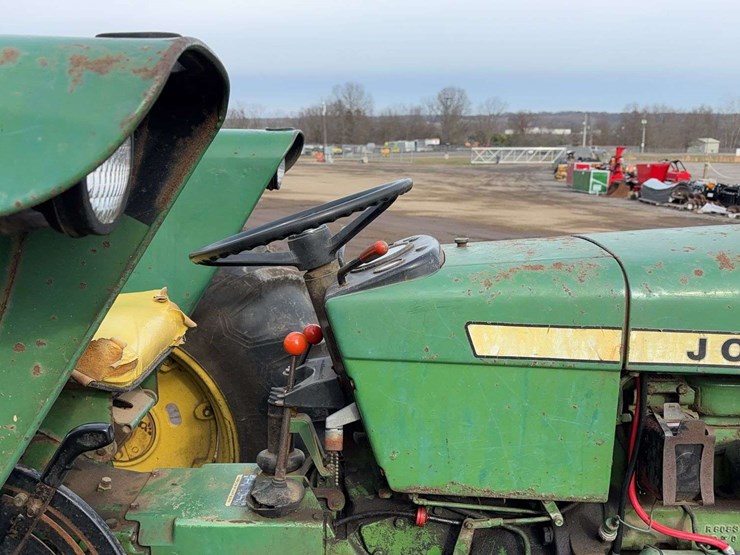 john-deere-2640-image-25