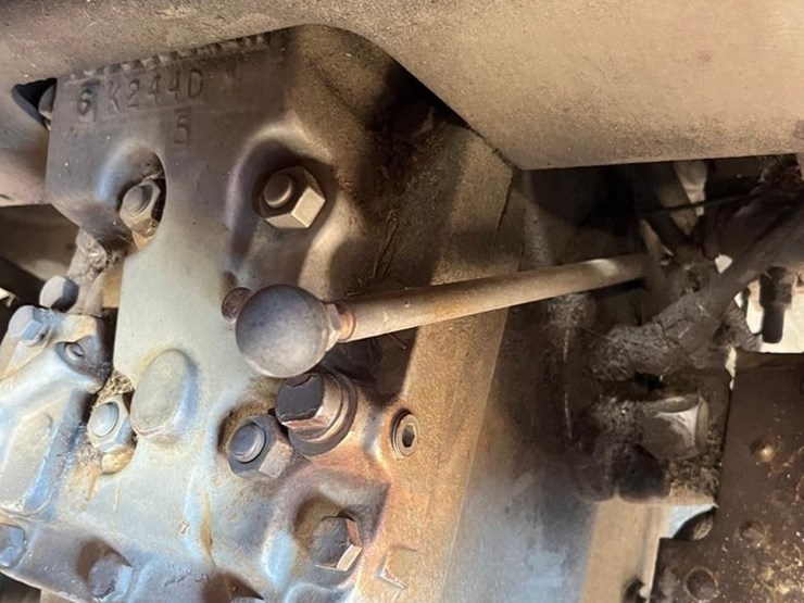 massey-ferguson-265-image-30