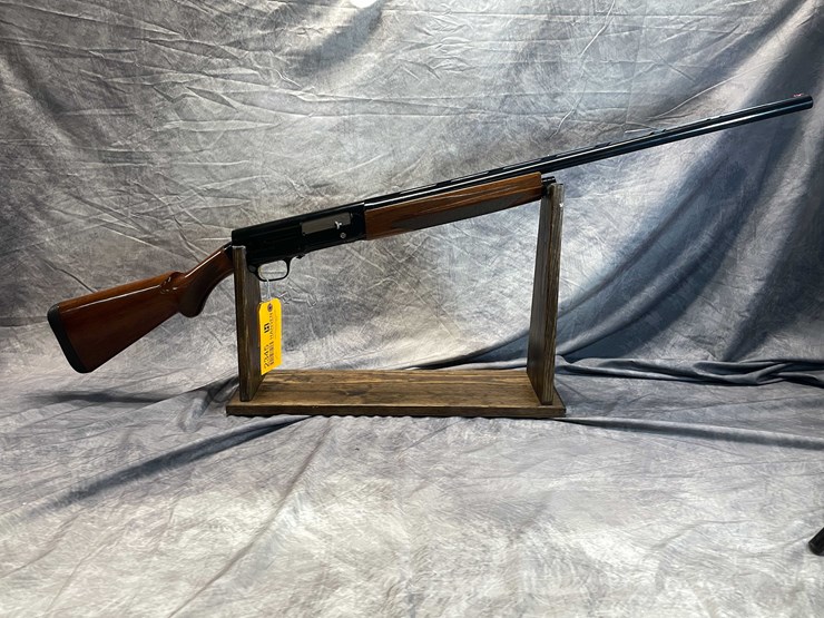 #2345-•-browning-a5-16-ga.-semi-auto-shotgun,-sn:-pt05535yx116-image-1