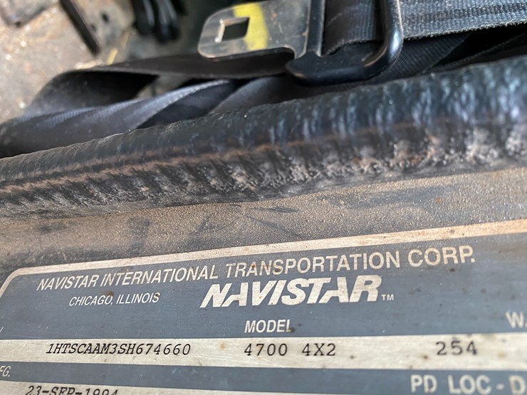 international-4700-image-55